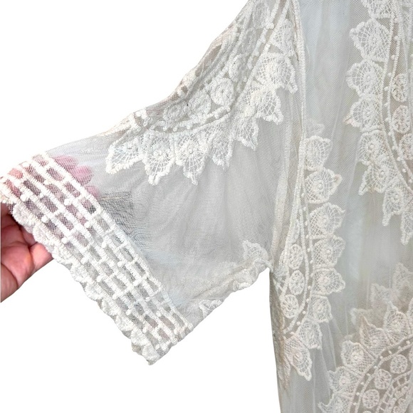 Cream lace topper beach coverup, robe, Medium, embroidered Boho Festival - Picture 3 of 8